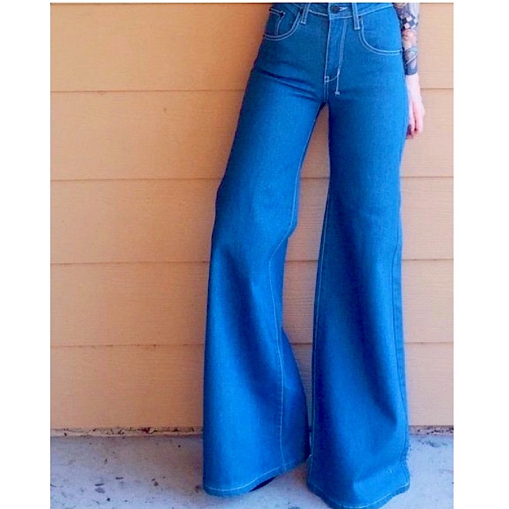 18th Amendment Colbert Jeans (EUC)